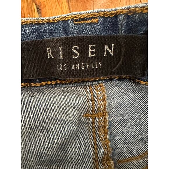 Risen Distressed Raw Hem Skinny Jeans Size 27/5 Medium Wash - Picture 10 of 11